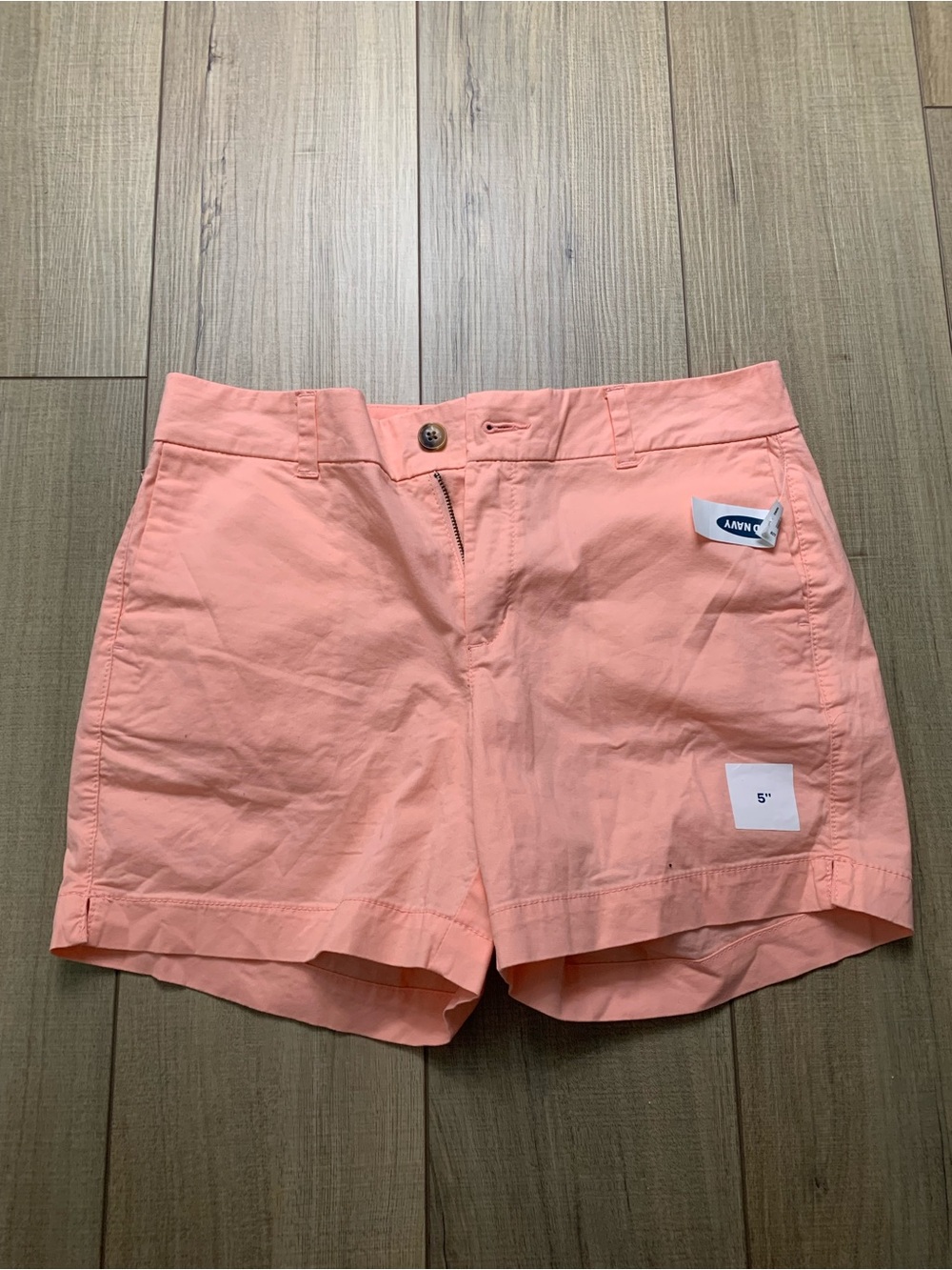 Old Navy Everyday Shorts 5 in